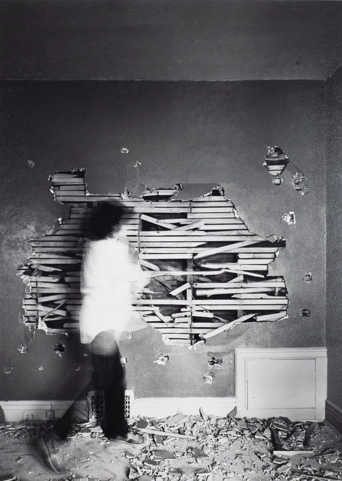 Suzzy Lake, Untitled Print, 1977. Gelatin silver print Image: 16 x 19.5 inches Frame: 26.5 x 32.5 inches Signature on front
